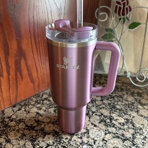 Stanley Purple Primrose Glow 40 oz